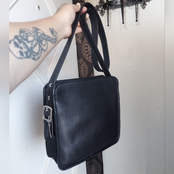 Vintage Coach Black Legacy North South Compartment Bag 9168😍🖤 - Picture 2 of 16